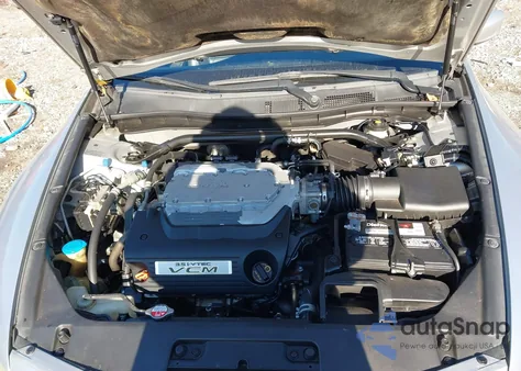 2011 Honda Accord 3.5 Ex-L z USA, uszkodzony, nr VIN 1HGCS2B88BA002373